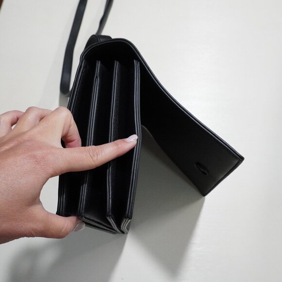 Pixie Mood Charlotte Crossbody Purse - Picture 6 of 13